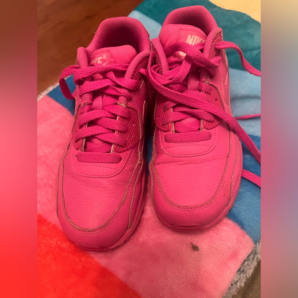Nike girls shoes